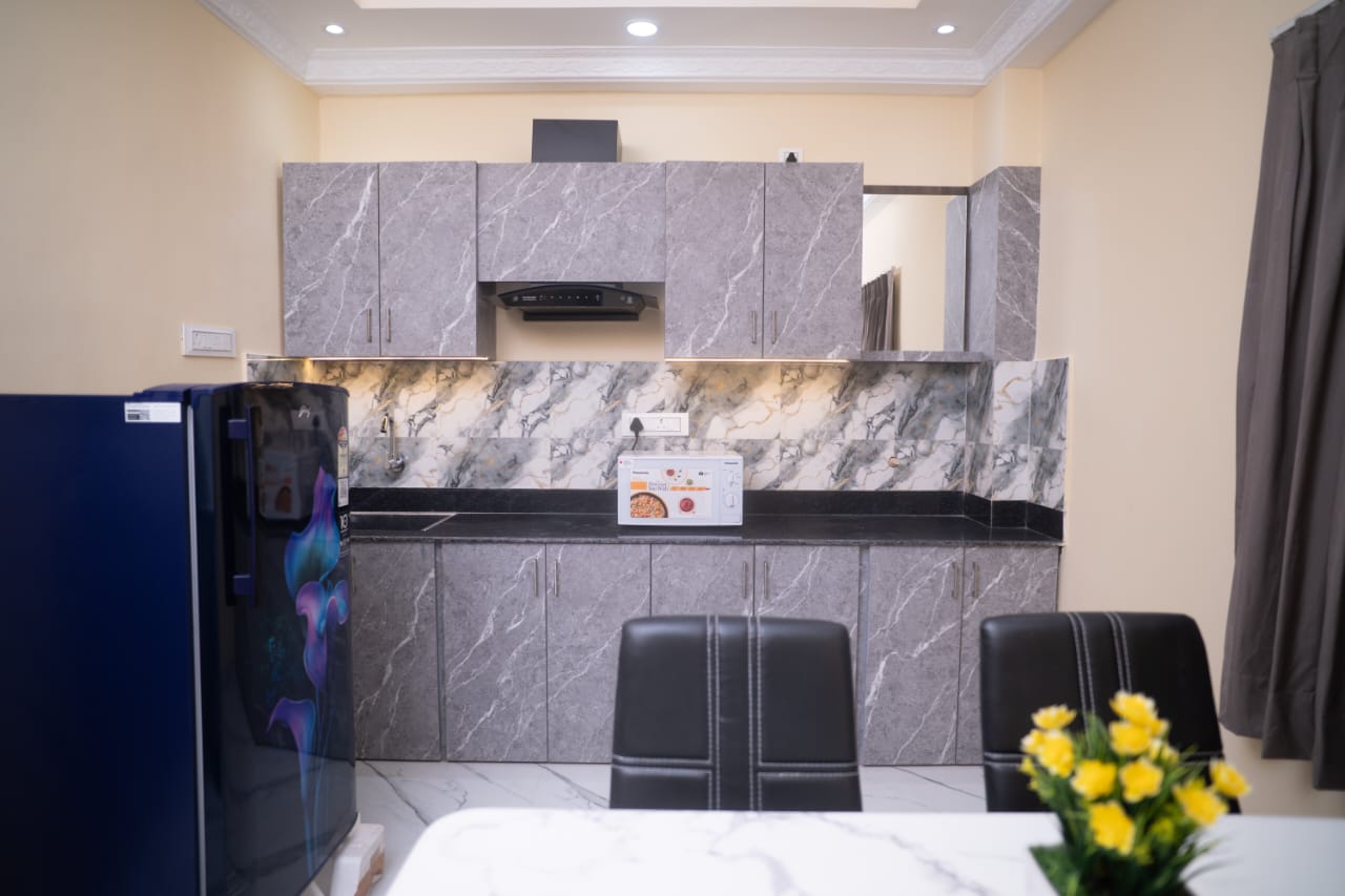 Deluxe Room (Third Floor – No Kitchen - 301)